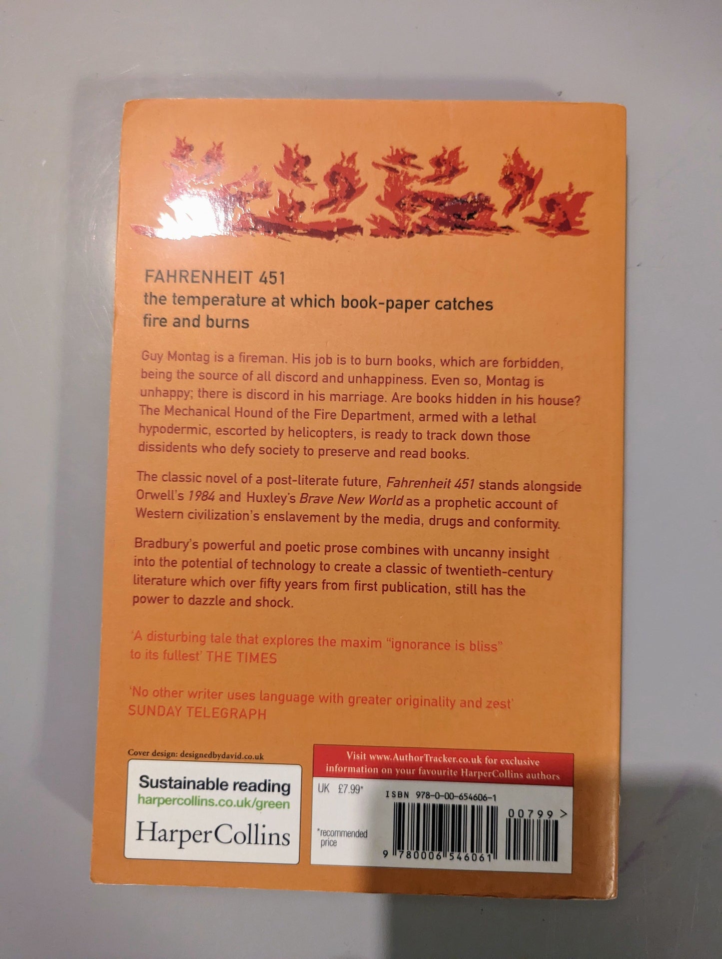 Fahrenheit 451 (Paperback) by Ray Bradbury