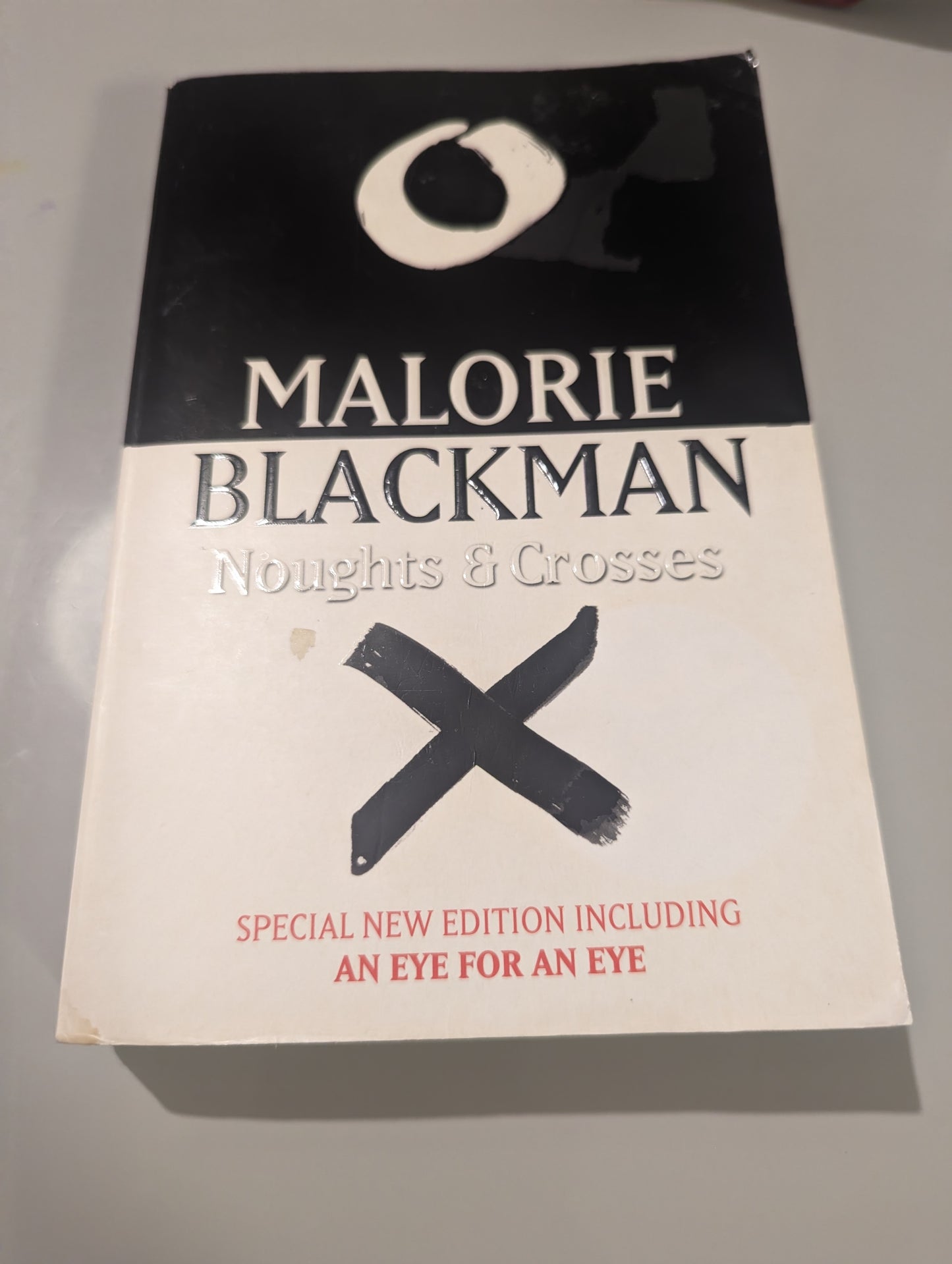 Noughts & Crosses - Noughts and Crosses (Paperback) by Malorie Blackman