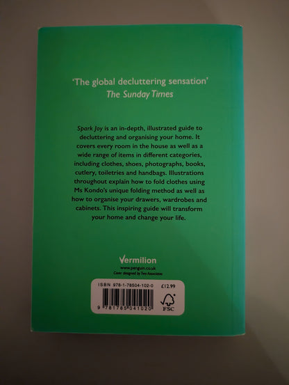 Spark Joy: An Illustrated Guide to the Japanese Art of Tidying (Paperback) by Marie Kondo