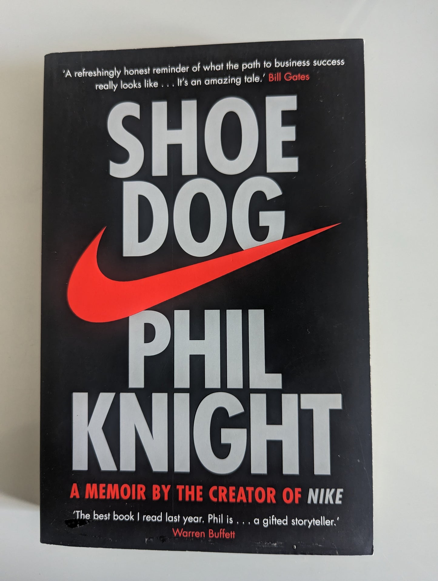 Shoe Dog (Paperback)
Phil Knight