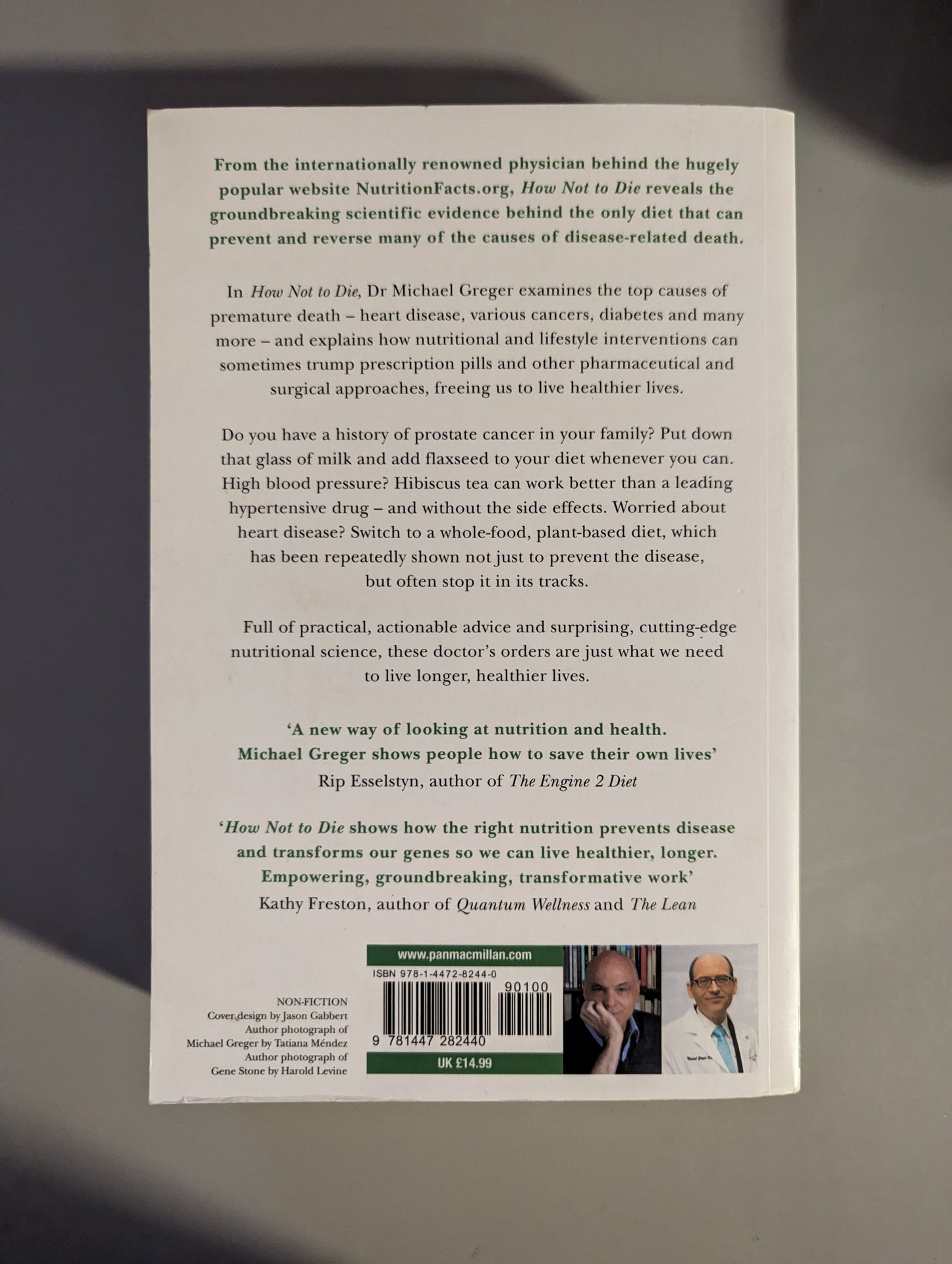 How Not to Die: Discover the Foods Scientifically Proven to Prevent and Reverse Disease (Paperback) by Michael Greger