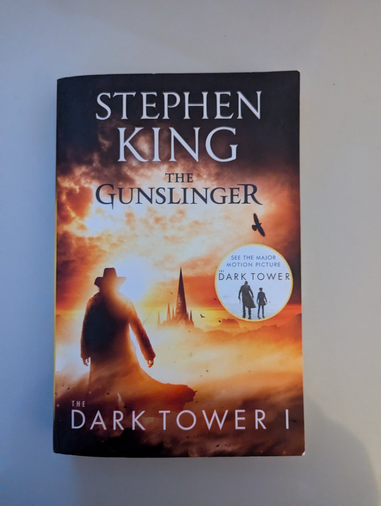 Dark Tower I: The Gunslinger: (Volume 1) (Paperback)by Stephen King