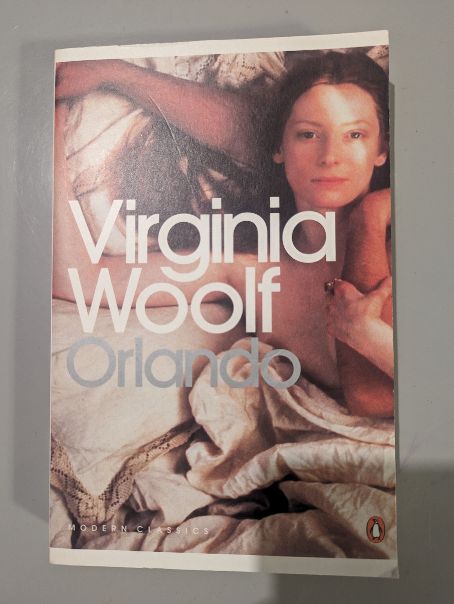 Orlando - (Paperback)
Virginia Woolf