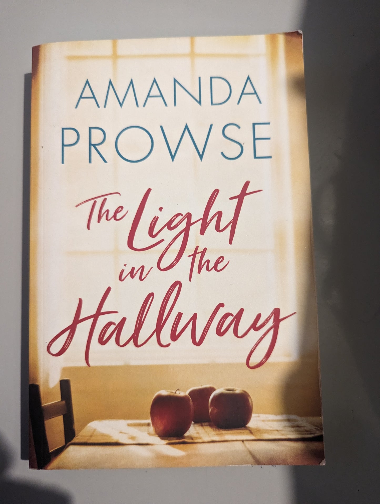 The Light in the Hallway (Paperback) by Amanda Prowse